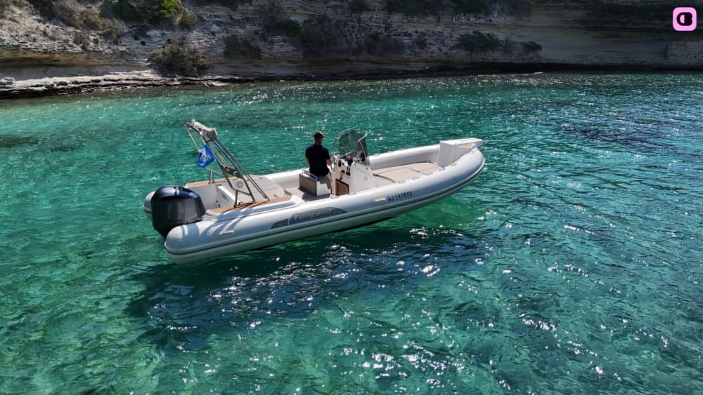 Journée en mer avec skipper – Capelli Tempest 770
