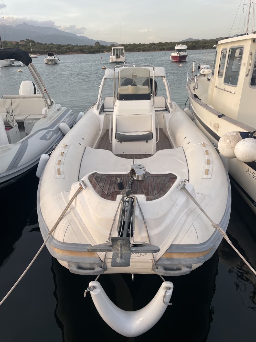 Une journée magique à Bonifacio en bateau à moteur 2