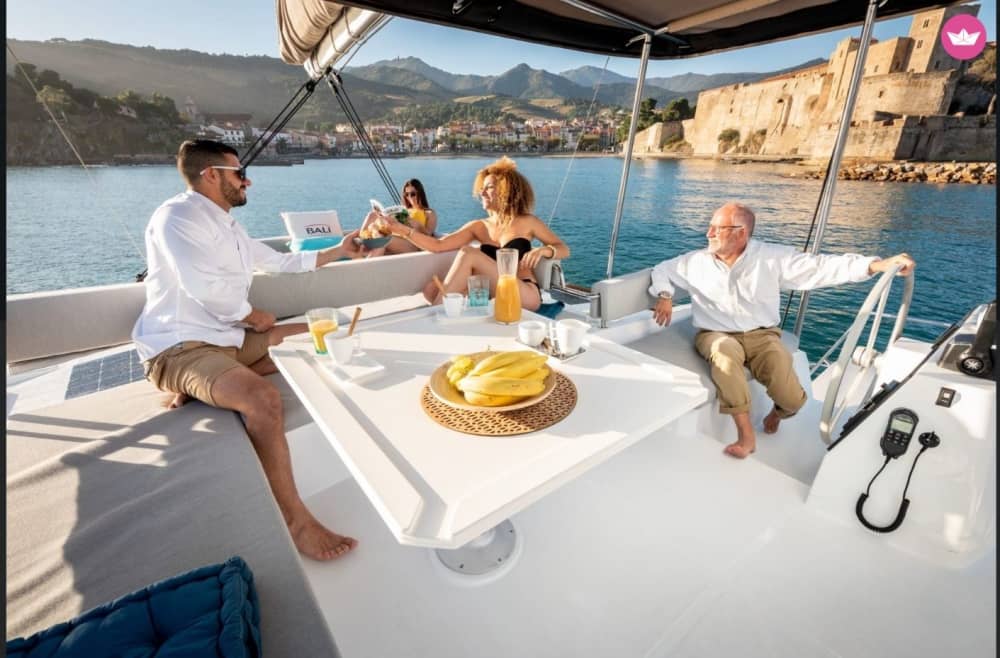 Couché de soleil en Catamaran et son apéritif local Corse 6