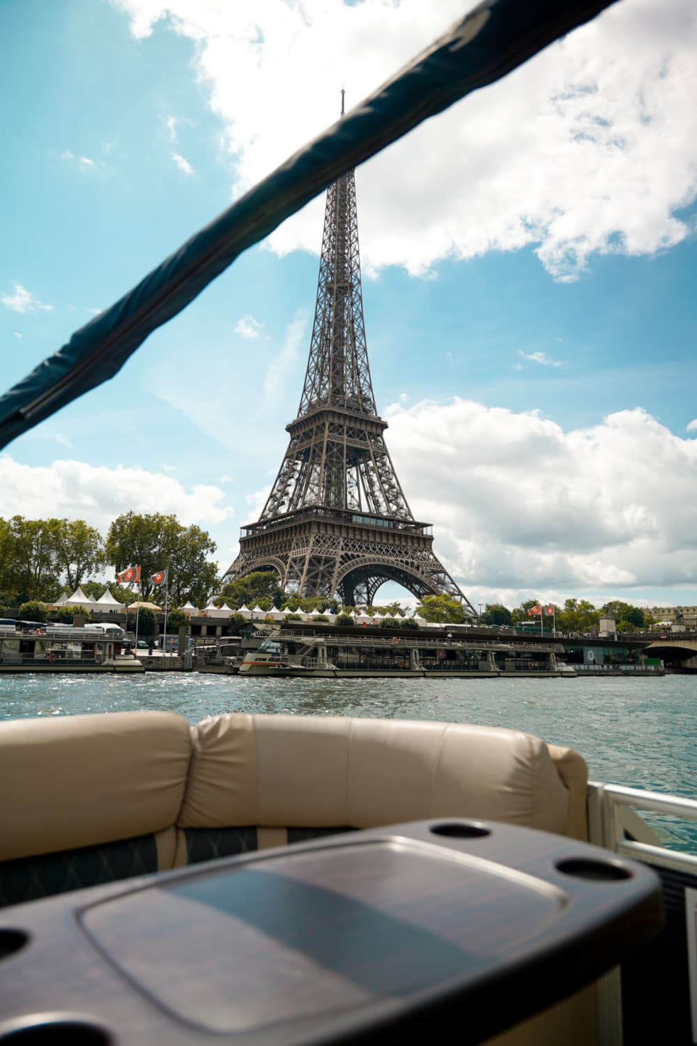 Une croisière privée d’1h30 vers la tour Eiffel, Paris d’exception