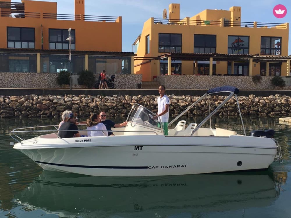 Excursion d'une journée en hors-bord en Algarve – 7 h au départ de Portimão 2
