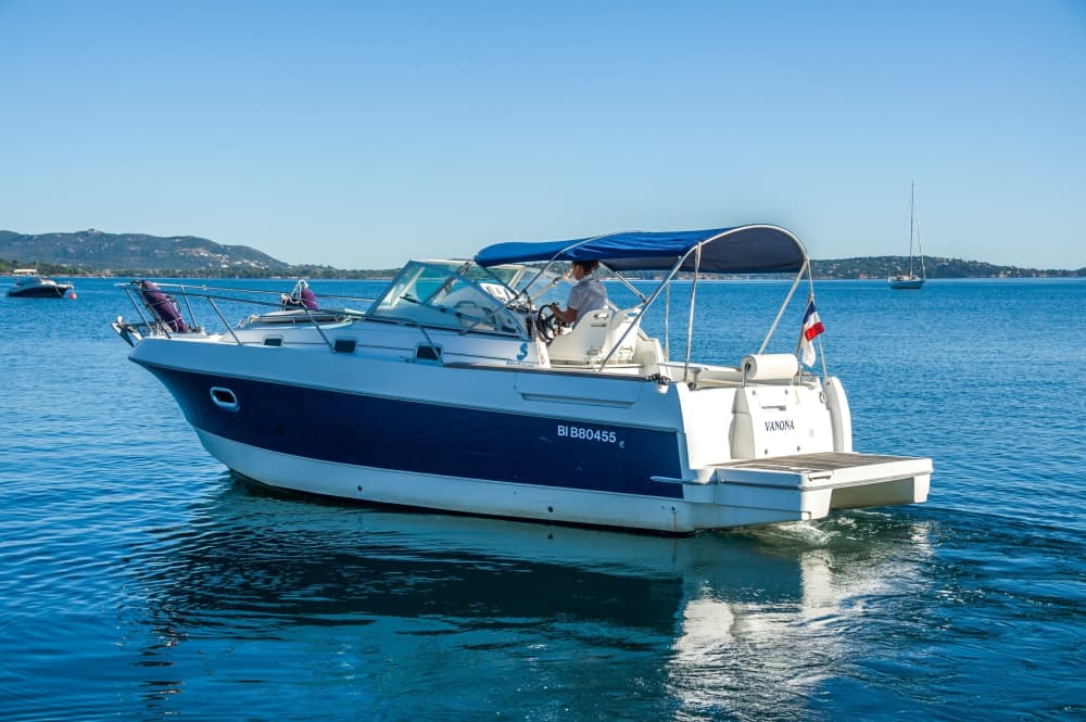 Une journée autour de Porto-Vecchio: Profitez de 9 heures de découverte en bateau à moteur 5