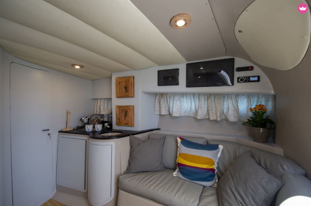 Ambiance Capri depuis Positano : excursion privée en bateau avec boissons et temps libre autour de l’île 5