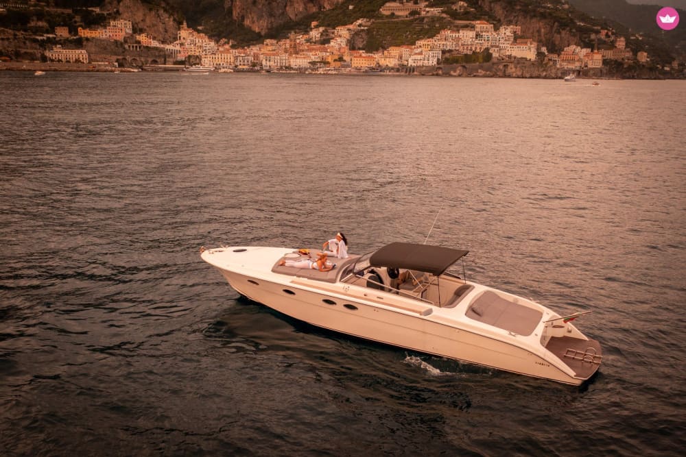 Ambiance Capri depuis Positano : excursion privée en bateau avec boissons et temps libre autour de l’île