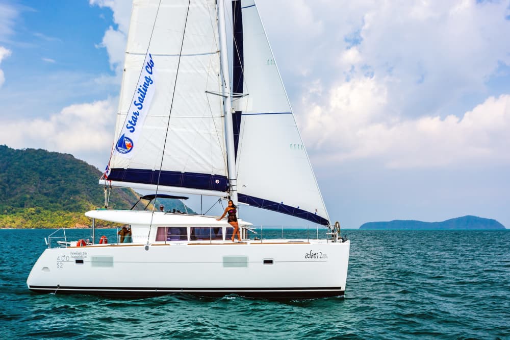 Croisière d'une journée en catamaran de luxe à Phi Phi 6