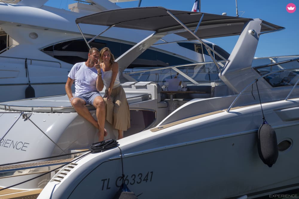 Excursion en yacht à la demi-journée dans le Golfe de Saint Tropez et la Côte d'Azur 6