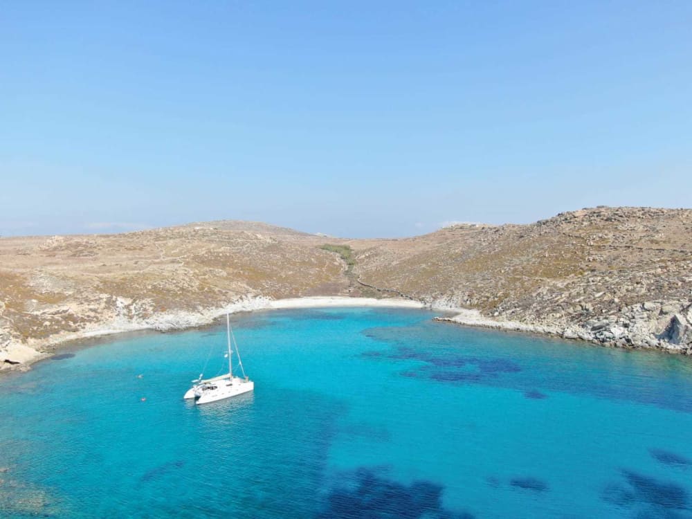 Blanc, bleu et divin: une journée complète en catamaran 4