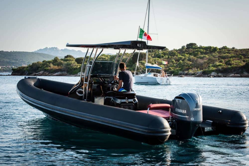 Excursion privée en canot autour de La Maddalena 5