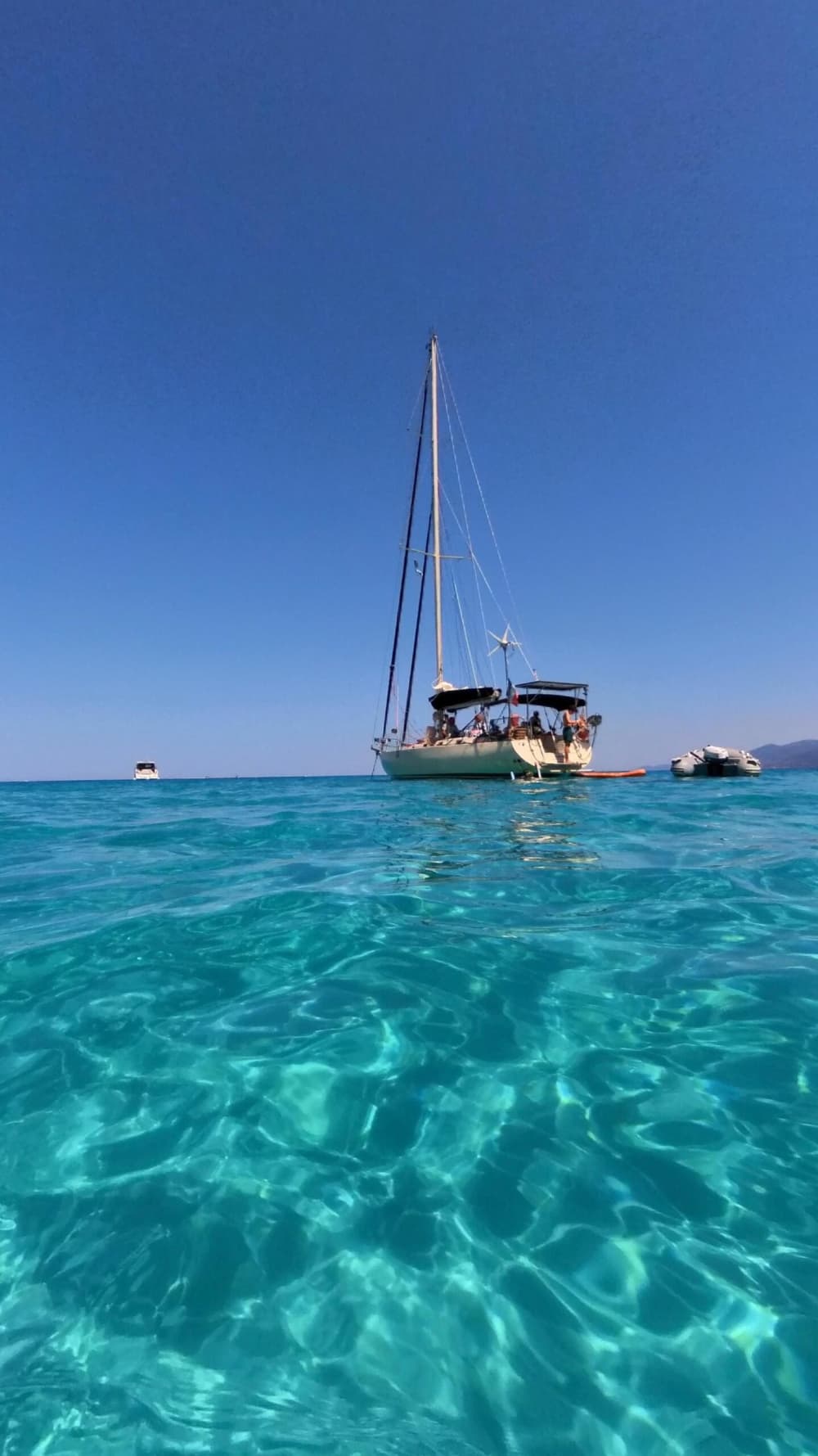 Profitez d'une journée complète de navigation à Saint-Florent sur un voilier 2