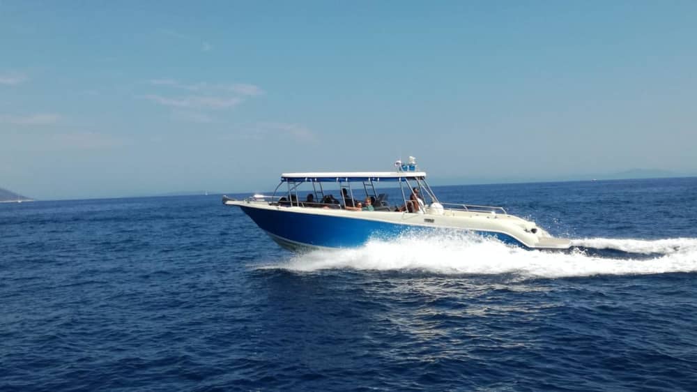 Découvrez les rivages de Split: une excursion d'une journée complète à bord d'un bateau à moteur 5
