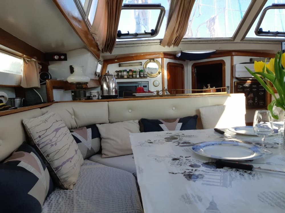 Des souvenirs inoubliables en mer: Passez 9h à explorer Port Camargue 3