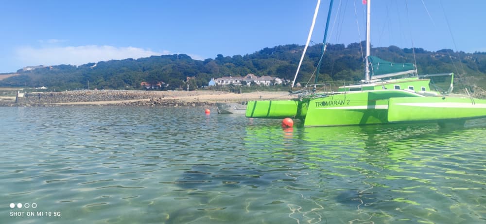 Découvrez Cherbourg-Octeville comme jamais auparavant à bord d'un catamaran 6
