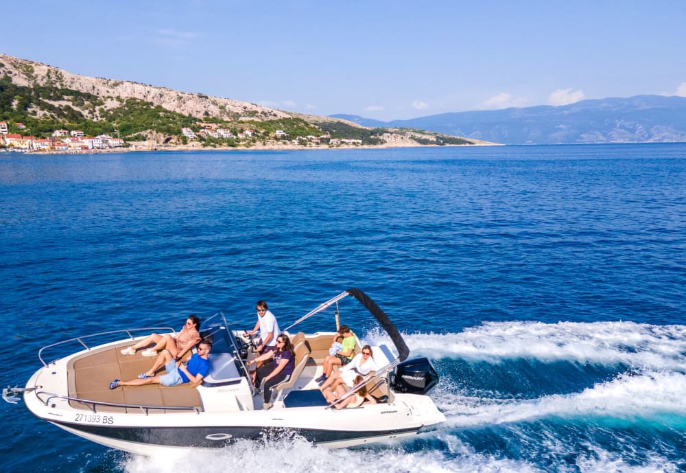 Journée en mer depuis Marseille – Croisière privée dans les Calanques 3