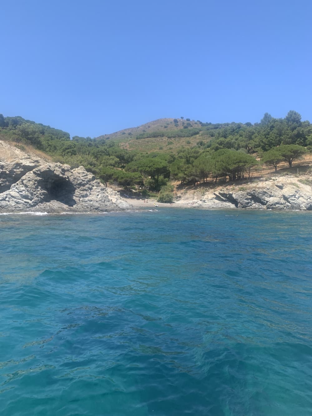 Accordez-vous une demi-journée de détente sur un bateau à moteur à Canet-en-Roussillon. 6