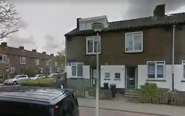 School Rijschoolbemiddelingsburo Het Rotterdam 1