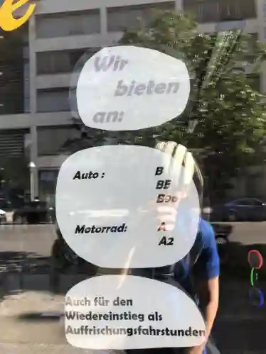 School Fahrschule Racing Rabbit Charlottenburg 1