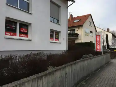 Fahrschule Jürgen Damm - Im Brückfeld Bremthal 1