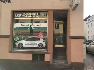 School Fahrschule Bernd Escherl - Egelsbacher Str. Niederrad 1