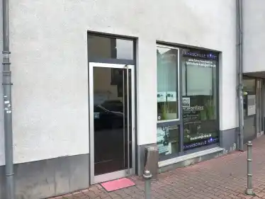 School Fahrschule Knett Nieder-Eschbach 1