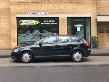 School Die Fahrschule - STOP and GO Wedel 1