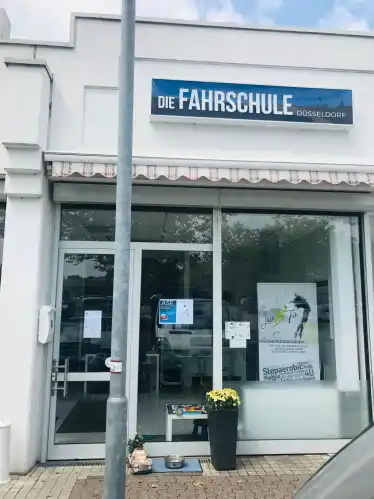 School Die Fahrschule Hilden 1