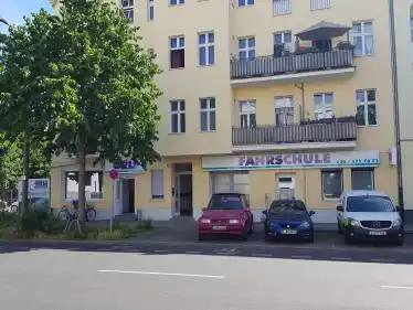 School Fahrschule Orli Oberschöneweide 1