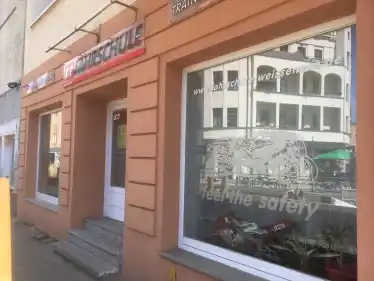 Fahrschule S&T GmbH - Gustav-Adolf-Straße Prenzlauer Berg 1