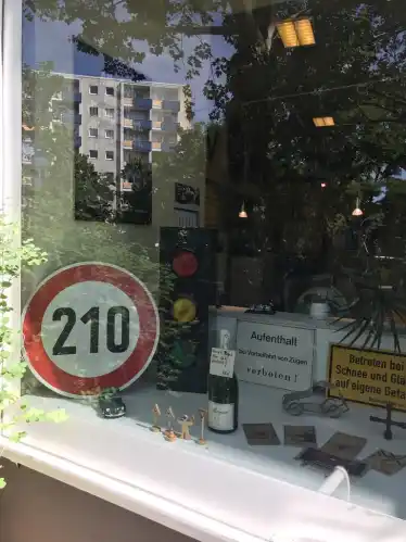 School Fahrschule am Vicky Tiergarten 1