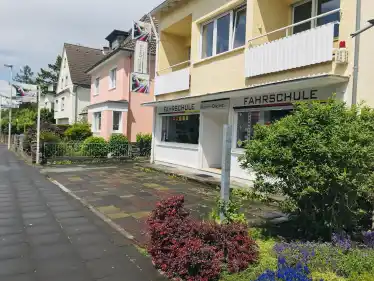 School Bonn-Drive UG Duisdorf 1