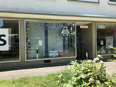 School Fahrschule Becker Friedrich Hemelingen 1