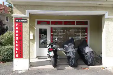 School Fahrschule M. Bauer Räcknitz/Zschertnitz 1