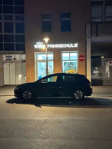 School Fahrschule Ryders Wedding 1