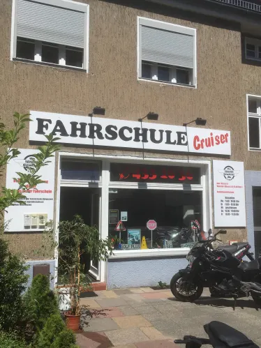 Fahrschule Cruiser & Biker in Tegel