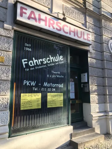 Fahrschule Via Nova in Berlin