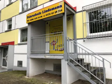 Lindemann Fahrschule Dirk in Tessin