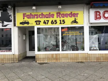 Raeder Hanfried Fahrschule in Moisling