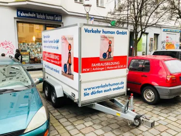 Fahrschule Verkehr Human in Schöneberg