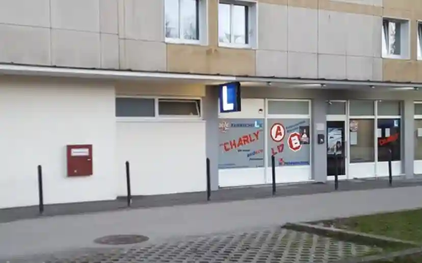 School Fahrschule Charly Linz 1