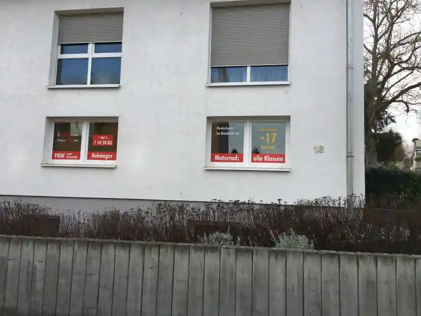 School Fahrschule Jürgen Damm - Im Brückfeld Bremthal 2