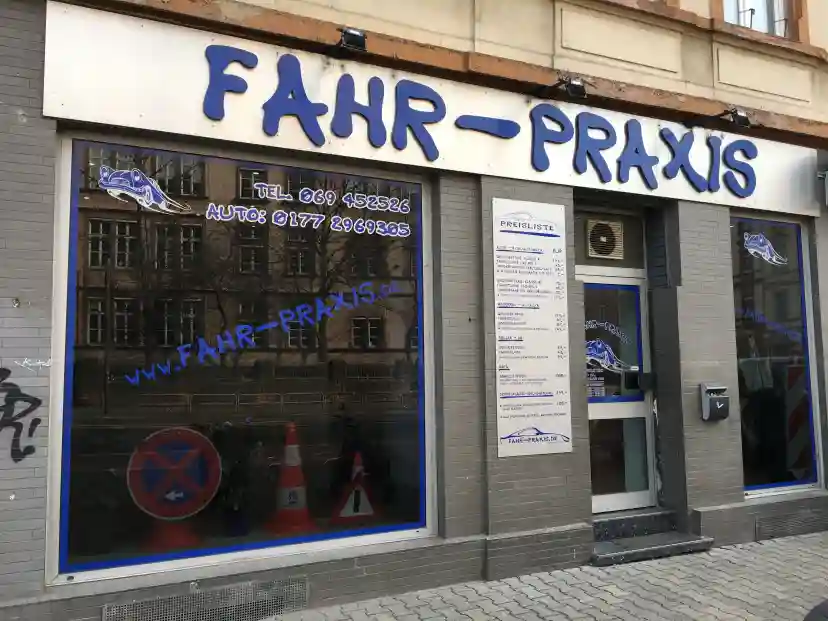 Fahrschule Fahr-Praxis - Burgstr. Bornheim 2