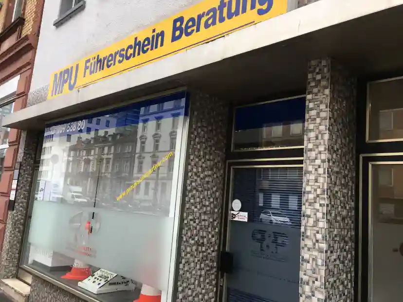 Fahrschule Preuss & Partner - MPU Beratung Frankfurt, Innenstadt I Bahnhofsviertel 3