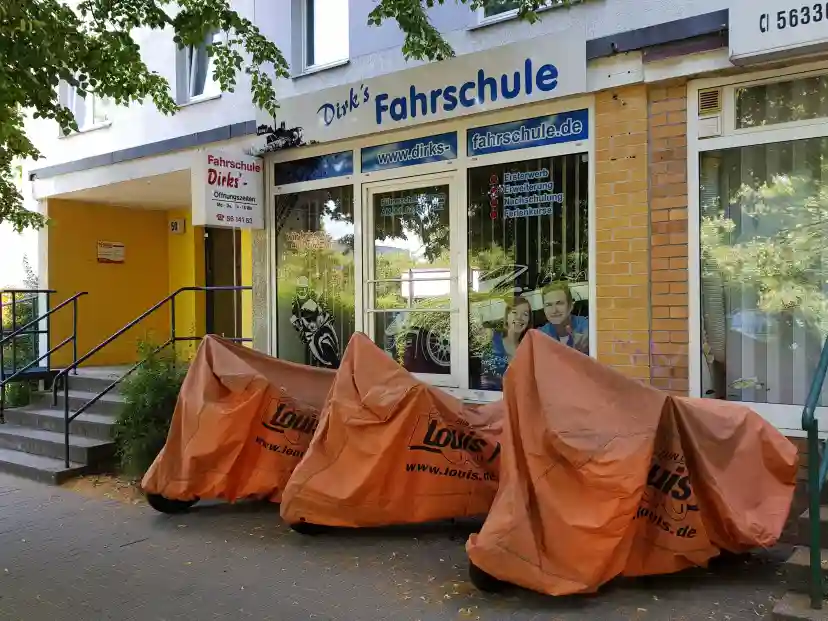 Fahrschule Dirk's - Gothaer Str. Hönow 3