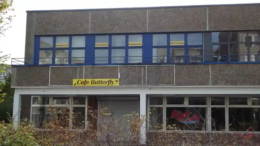 School Tiesler Reinhart Fahrschule Leubnitz-Neuostra 2