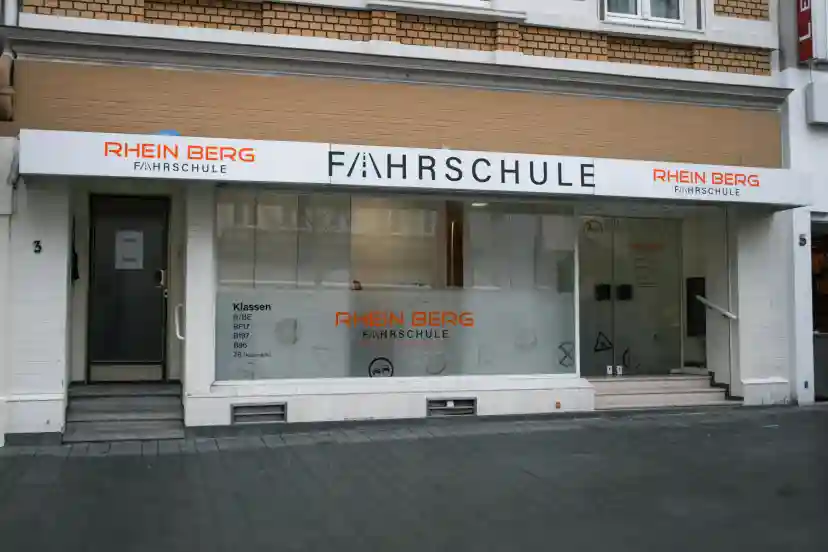 Fahrschule RheinBerg - Bergisch Gladbach 4