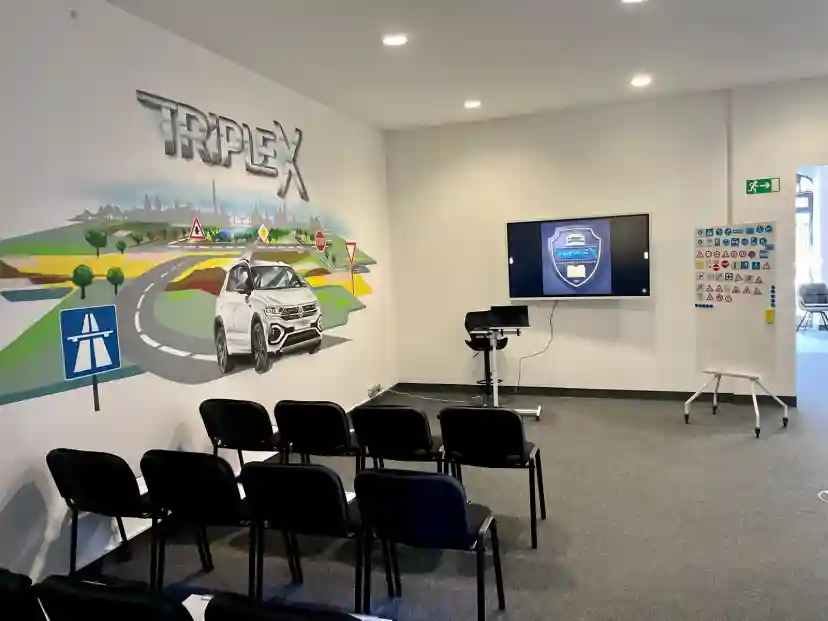 School Triple X Fahrschule & Coaching GmbH Babelsberg Nord 3
