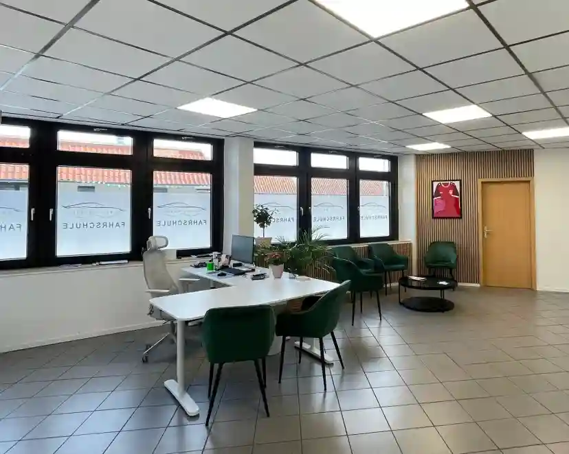School Fahrschule Grüne Welle GW GmbH Stelle 5