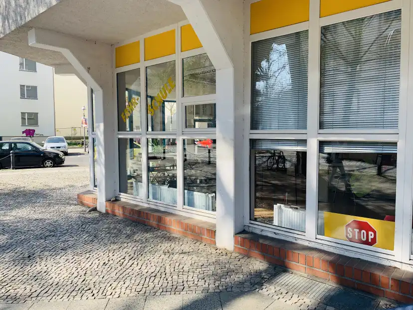 School Fahrschule Lieser - Charlottenburg Halensee 1