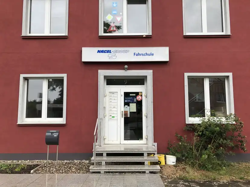 Fahrschule Grund Uwe Leezen 1