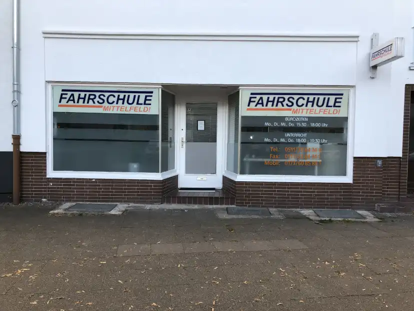 School Fahrschule Mittelfeld 1
