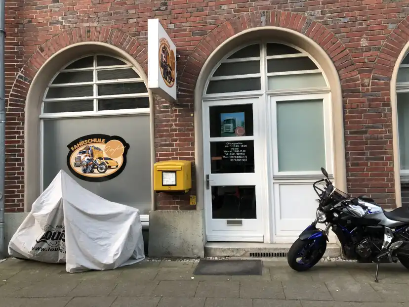 School Fahrschule Osipov Ricklingen 1